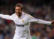 开云足球直播-塔图姆惊艳四座，上海队加时鏖战力克掘金