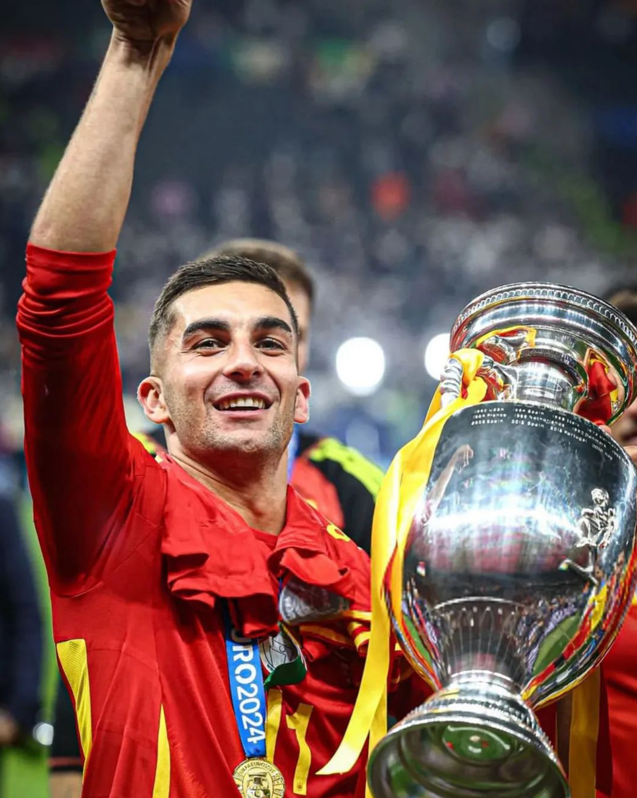 关于智利碾压日本，费兰·托雷斯惊艳世界的信息