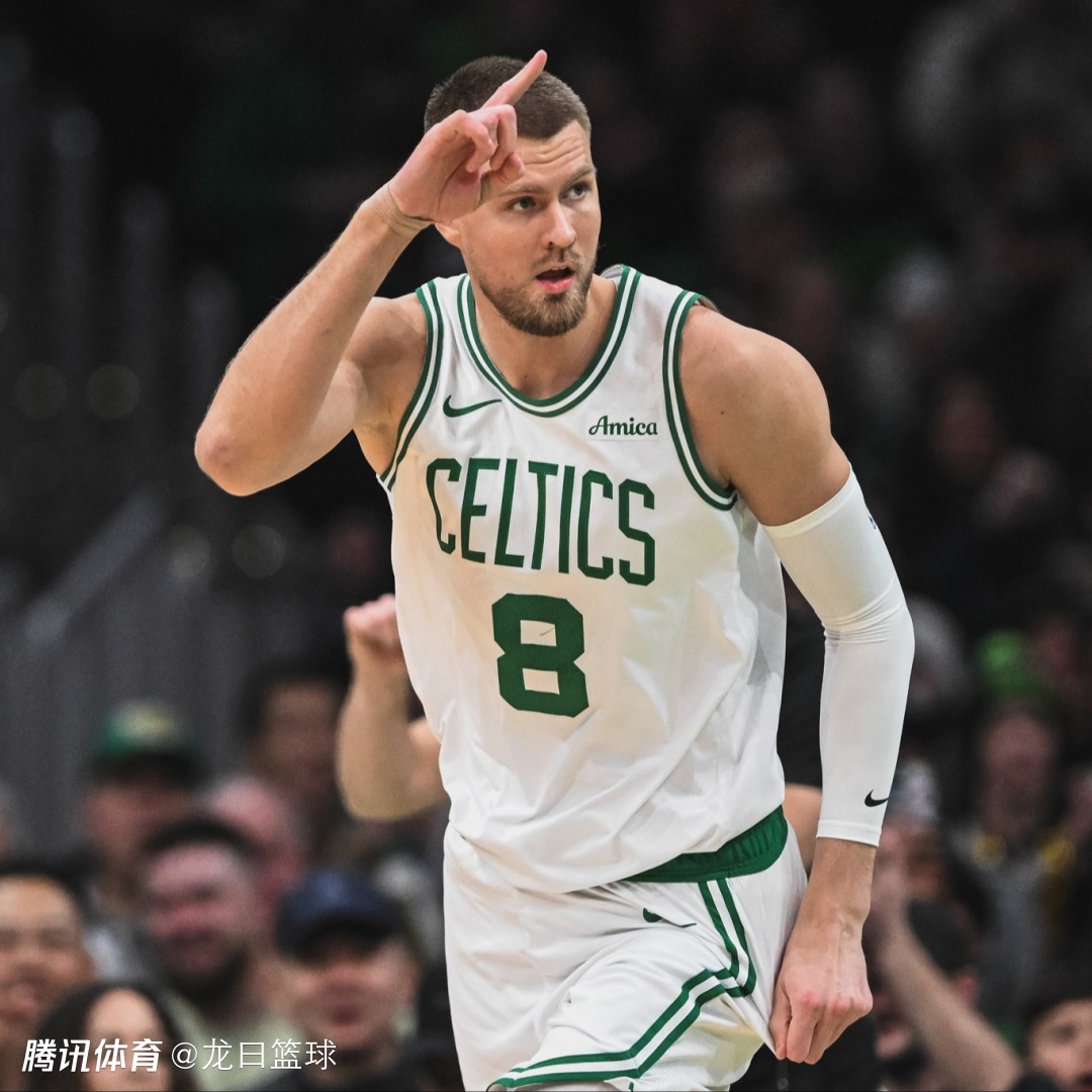 凯尔特人险胜魔术,费沃斯爆发神勇的简单介绍 凯尔特人险胜魔术,费沃斯爆发神勇的简单介绍