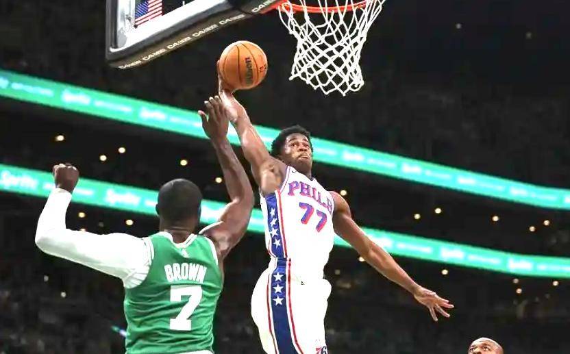 凯尔特人险胜魔术,费沃斯爆发神勇的简单介绍 凯尔特人险胜魔术,费沃斯爆发神勇的简单介绍