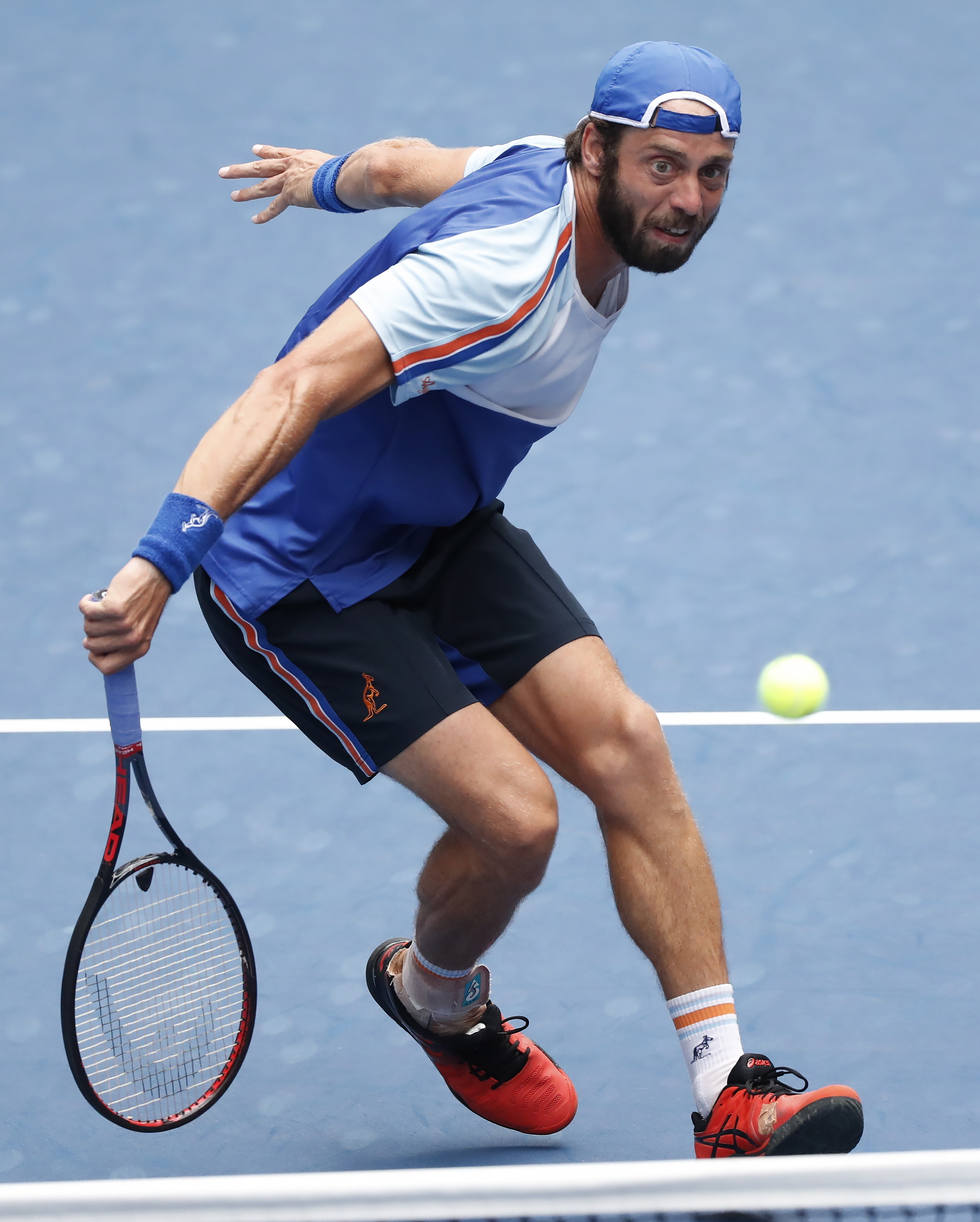 关于西班牙网球队险胜美国网球队,瓦林卡惊艳世界的信息 关于西班牙网球队险胜美国网球队,瓦林卡惊艳世界的信息