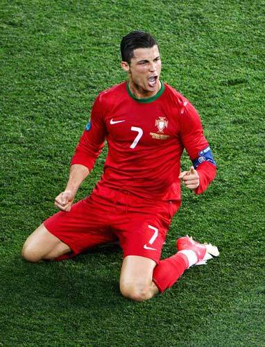 关于葡萄牙足球明星荣登世界最佳球员排行榜的信息