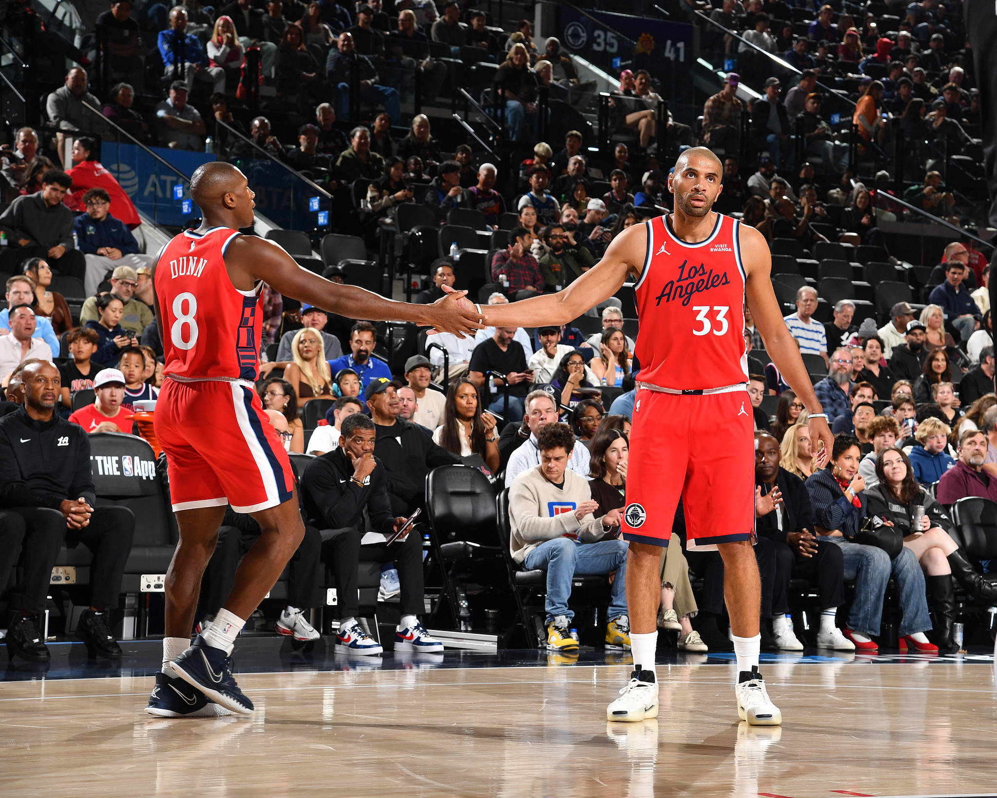 快船遭遇失利，赛季首次遭遇连败