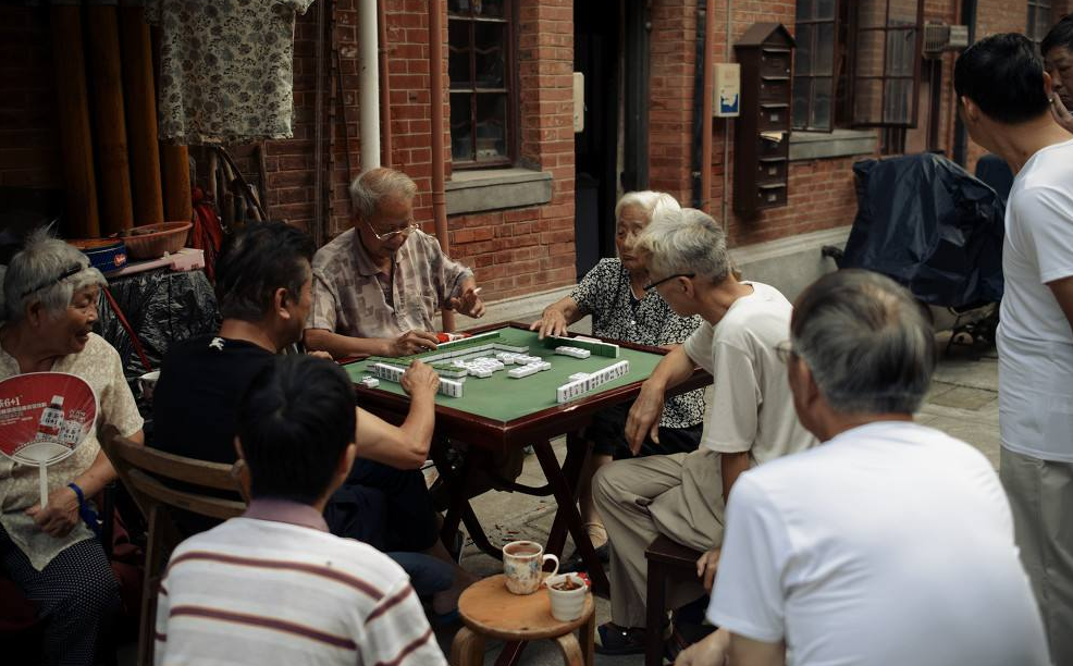 欧预赛进程：看盘人心思谁会掷骰的简单介绍