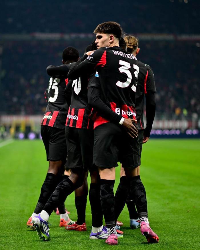 巴萨新援表现亮眼，球迷齐称赞的简单介绍