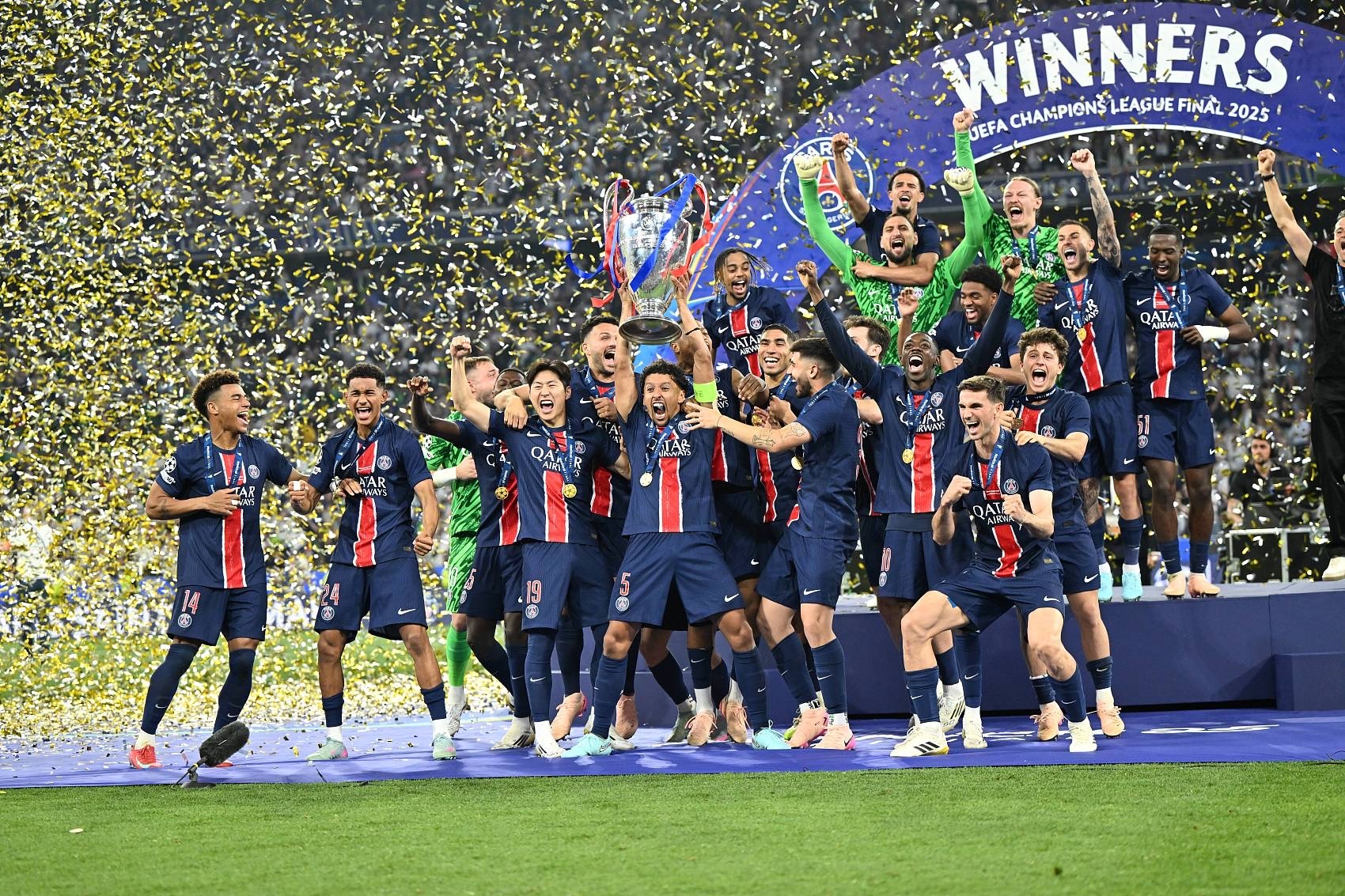 关于皇家社会击败皇马，取得重要胜利的信息