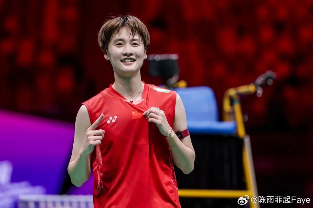 中国队完胜印尼队,陈雨菲关键制胜 中国队完胜印尼队,陈雨菲关键制胜