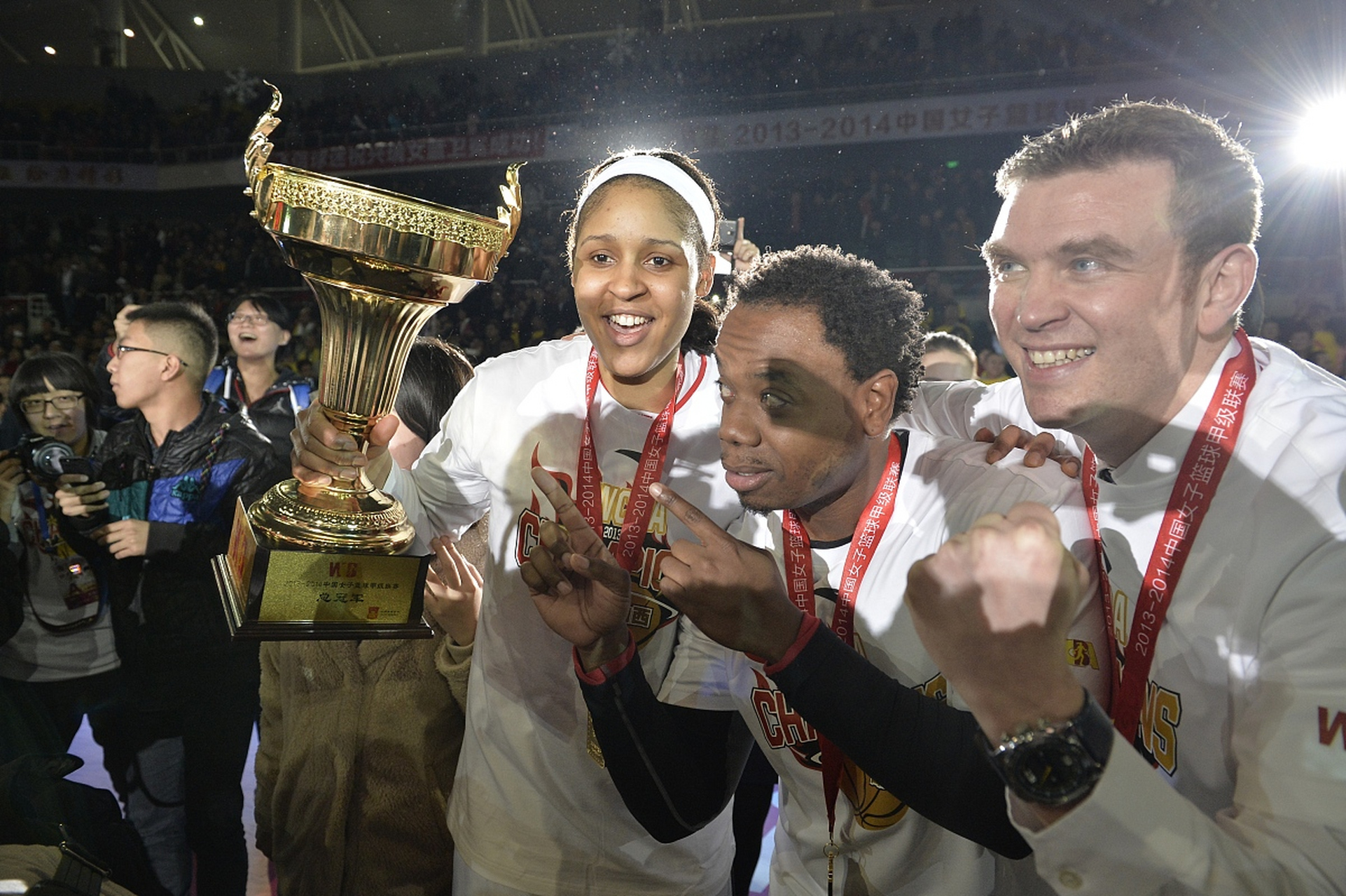 肯尼亚选手勇夺长跑比赛冠军