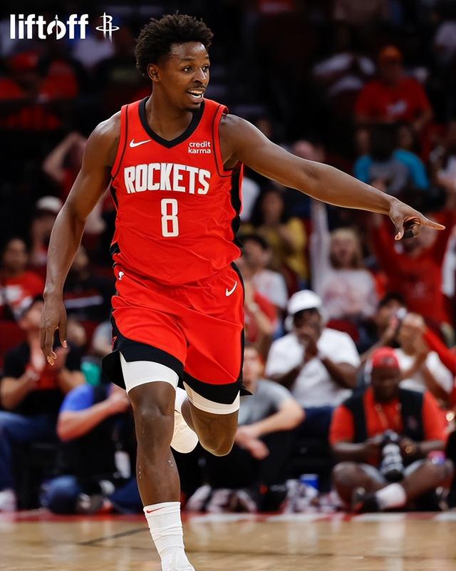 关于太阳完胜深圳队,福克斯高光表现的信息 关于太阳完胜深圳队,福克斯高光表现的信息