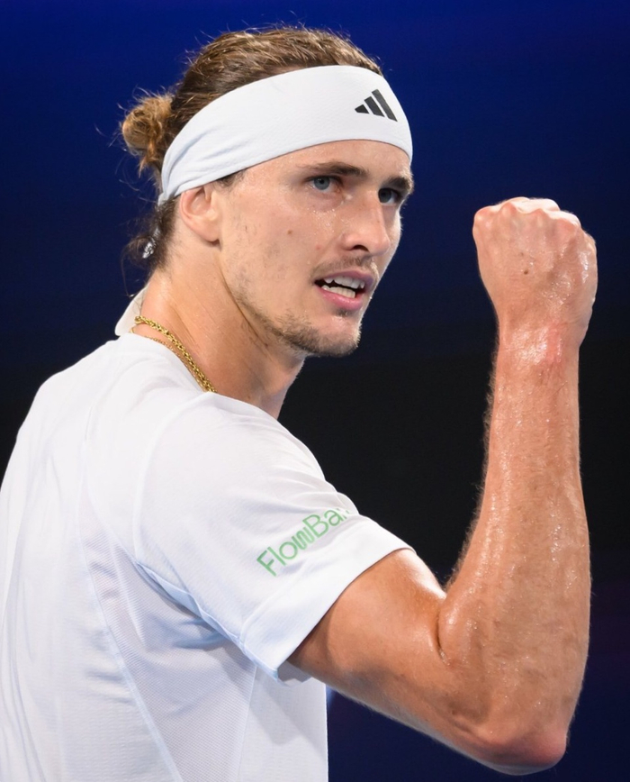 包含联合杯险胜蒙特卡洛大师赛，兹维列夫点燃赛场的词条