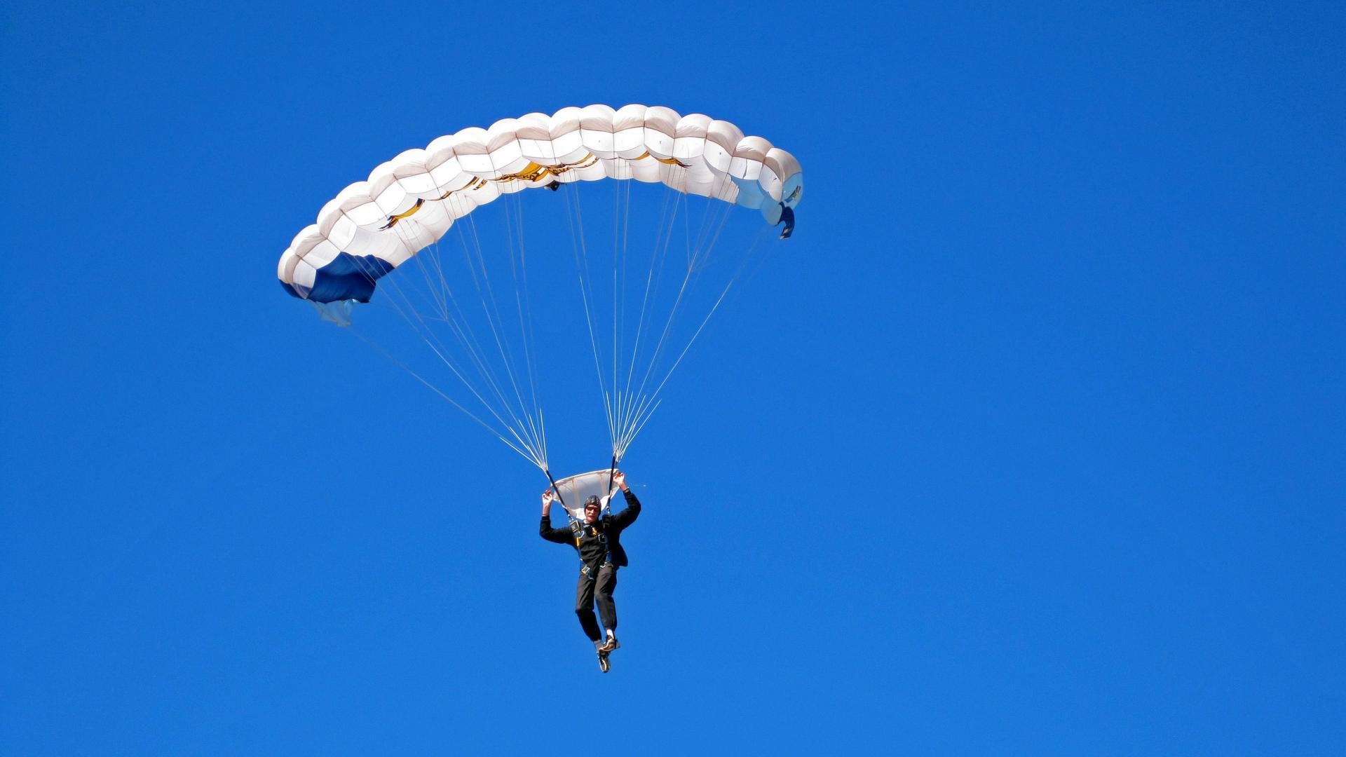 当巴黎粉碎马里，迪巴拉在欧冠决赛的史诗级接管