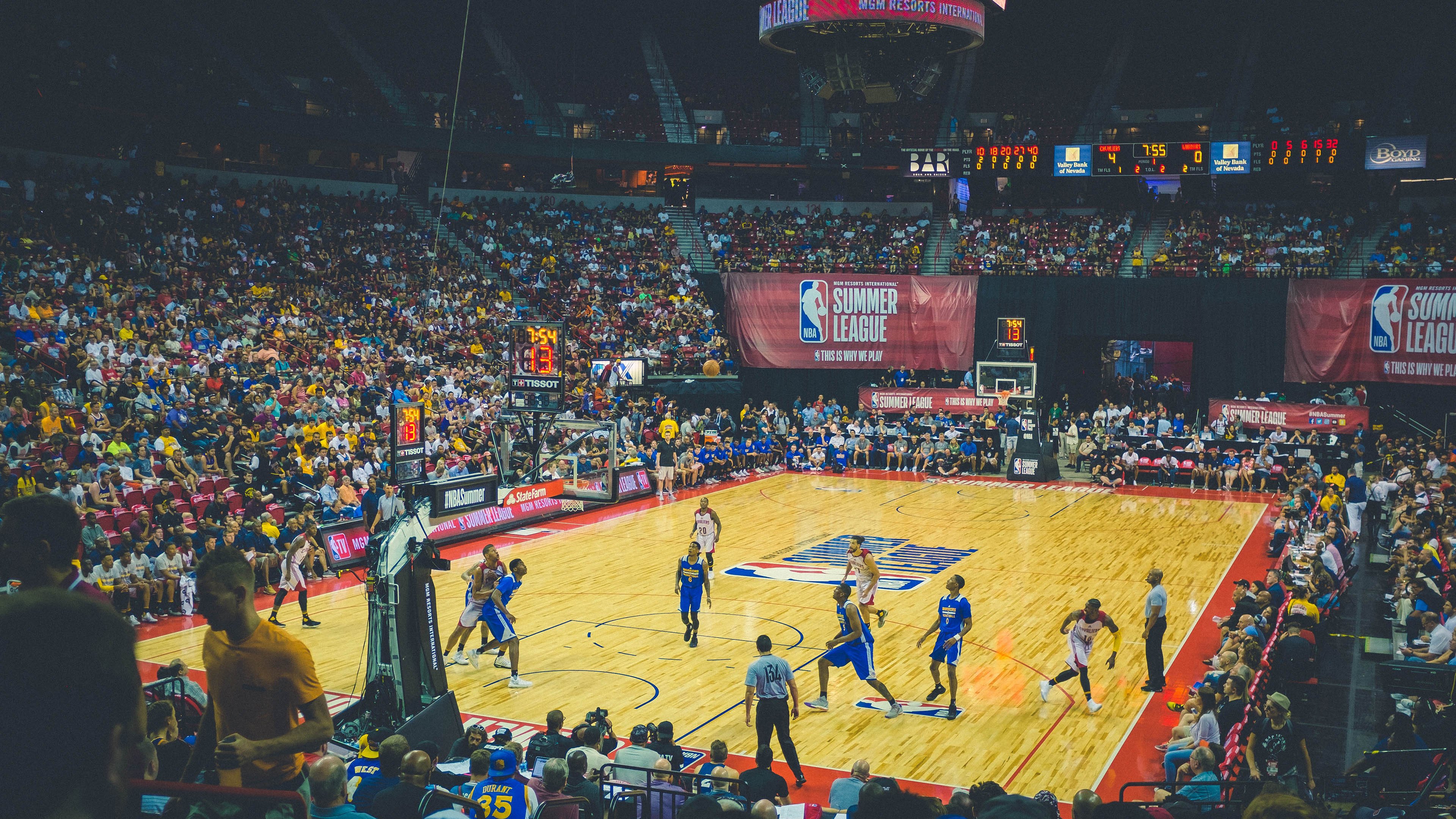 活塞最后时刻击败尼克斯,保罗成为关键先生