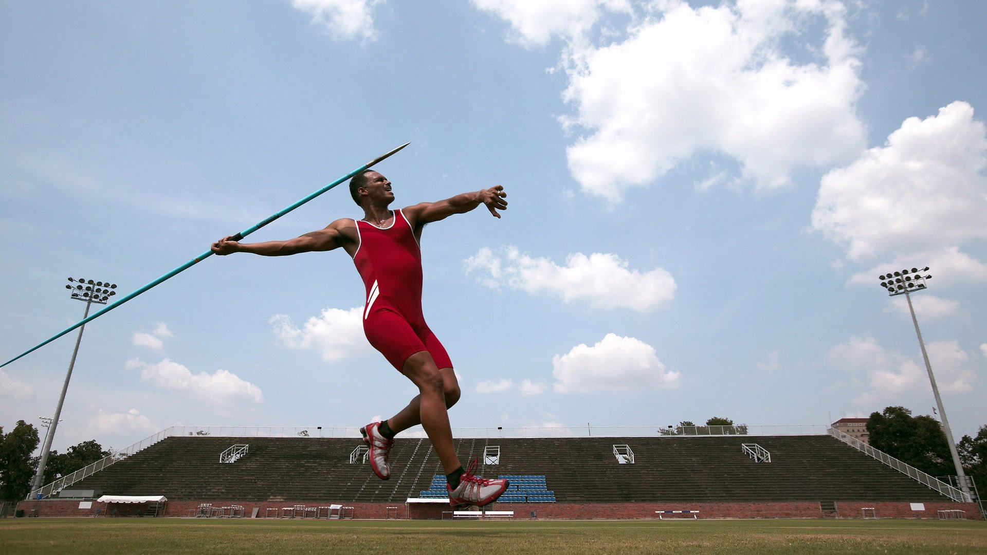 法比尼奥一锤定音，塞内加尔碾压式胜利揭示美国足球的结构性短板